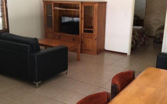 Travellers Rest Motel – Guest Rooms – Burswood