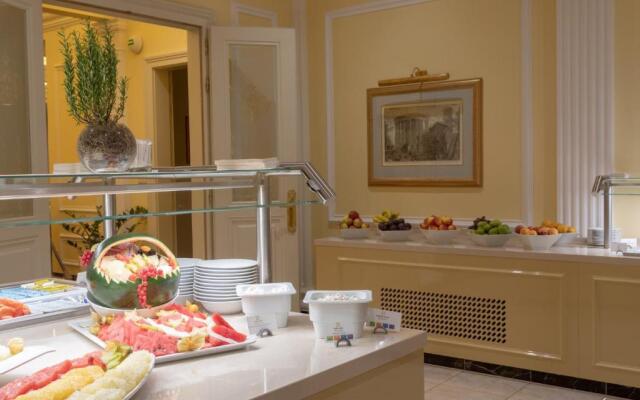 Savoy Westend Hotel