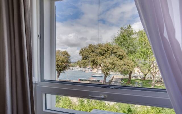 Unique Studio Apartment