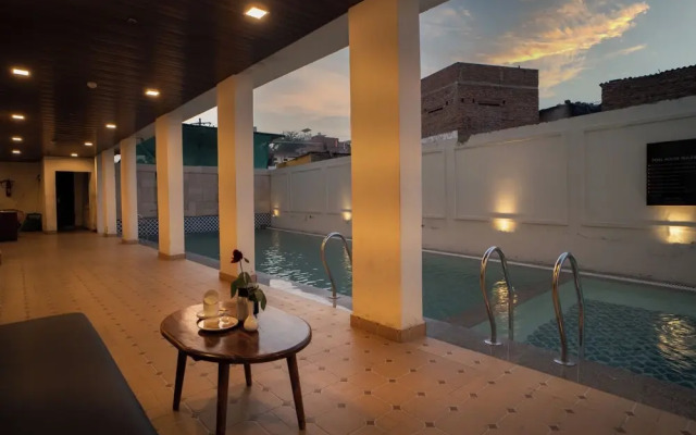 THE COURTYARD - Beyond Bar & Club
