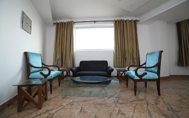 Hotel Pine By OYO Rooms