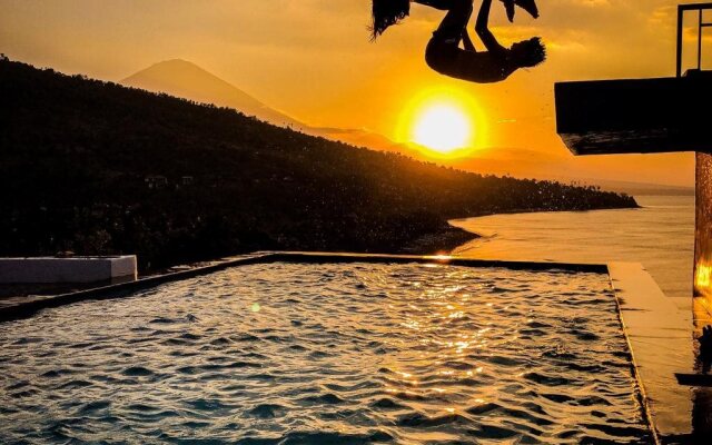 Waenis Sunset View