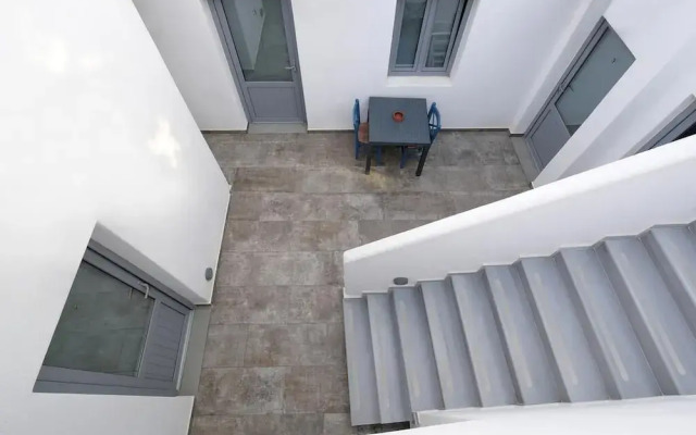 Aegean Studios Perissa