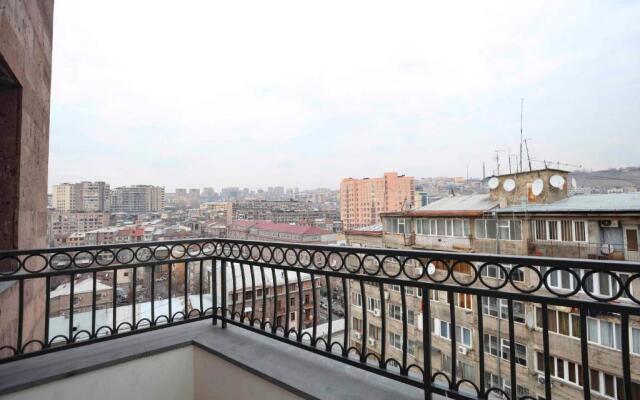 Stay Inn Apartments at Mashtots avenue 33-1