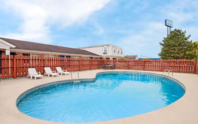 Days Inn by Wyndham Auburn