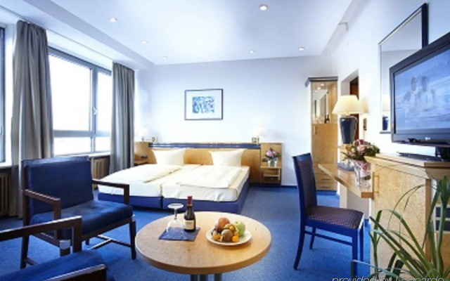 Hotel Astor Kiel by Campanile