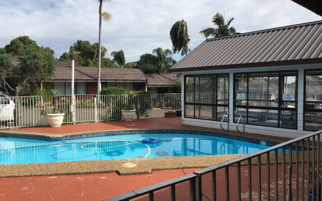 Town & Country Motel