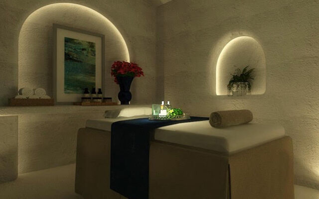 Camp Netanya Resort & Spa
