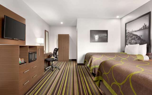 Super 8 by Wyndham Windsor/Dougall