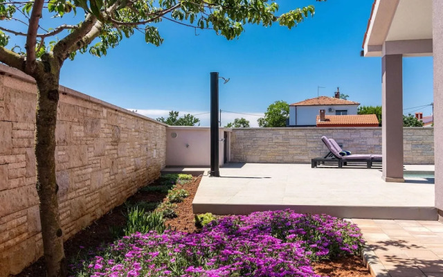 Apartment in Croatia Near the Coast