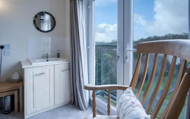 Little Glen - 3 Bedroom Holiday Home - Tenby