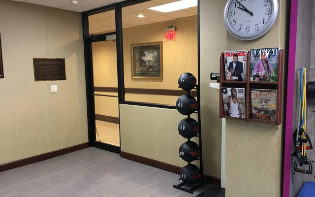 Crowne Plaza Edison by IHG