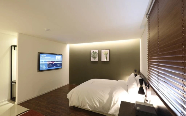 Suwon Saint Hotel