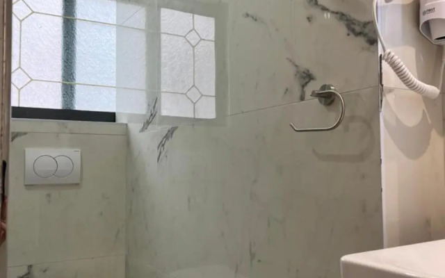 Hotel Biraci