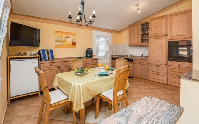 Apartments Loncar