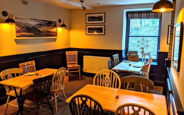 The White Hart Inn
