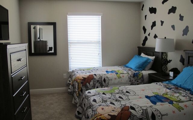 OA24 Solterra 6BR Pool Home GRoom