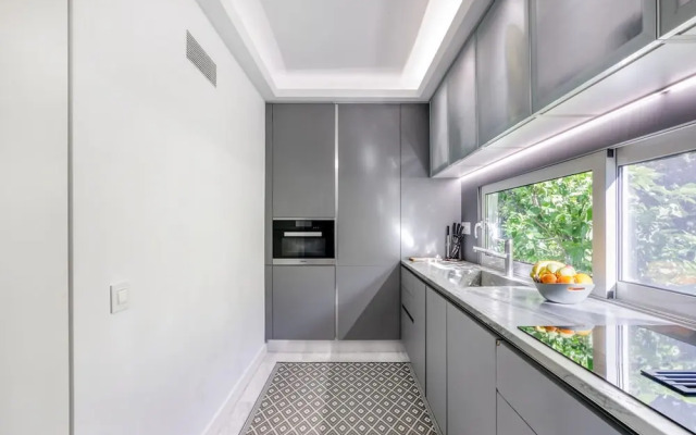 South Blue Luxury Apartment in Vouliagmeni