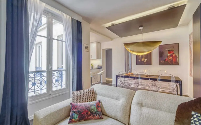 Luxe Apartment Near Père Lachaise Cemetery