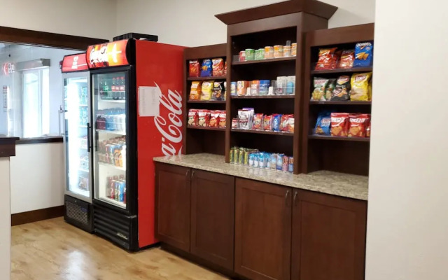 Super 8 Belgrade/ Bozeman Airport