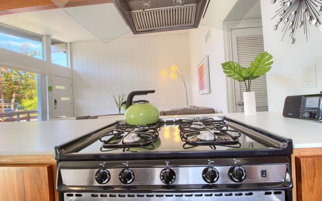 Travis Heights Modern I