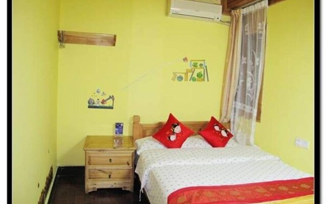 Yangshuo Xijie Pedestrian Street Laomen Hotel