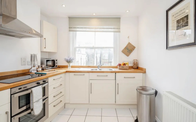 Great Mayfair Apartment - Sleeps 6
