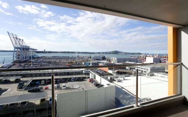 Stunning Views Central Apartment