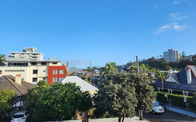 Quaint 1BD on the Doorstep of Manly Beach