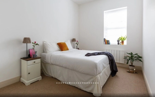 The Honeycomb Apartment