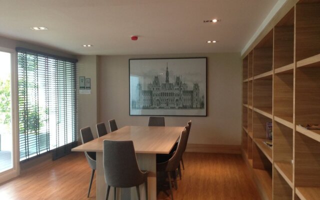 Mayfair Place Sukhumvit 64 by Mayya