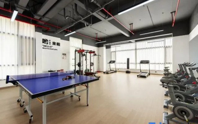 MiLe Dongfeng Artistic Inn. – Sports – Mile
