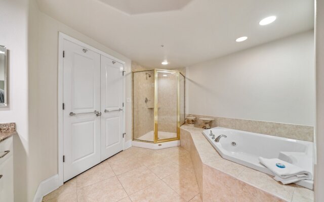 Crb0202 4 Bedroom Condo