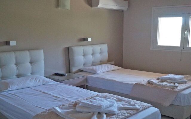 Pouliezos Koklanis Zante Apartments