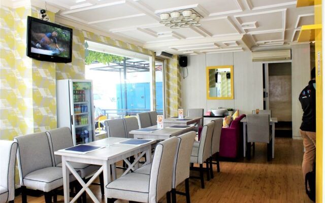 ZEN Rooms Basic Mangga Besar 5