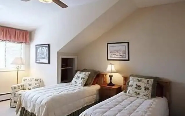 Stewart's Path Apartment