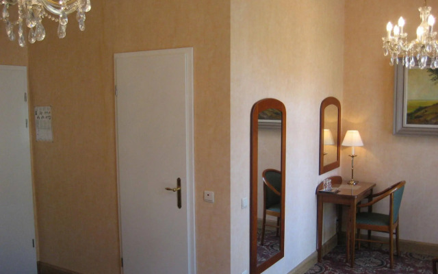 Avenue Hotel by F-Hotels