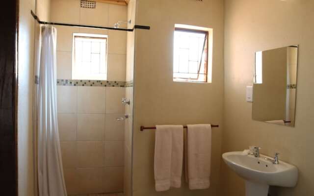 iroCK Lodge