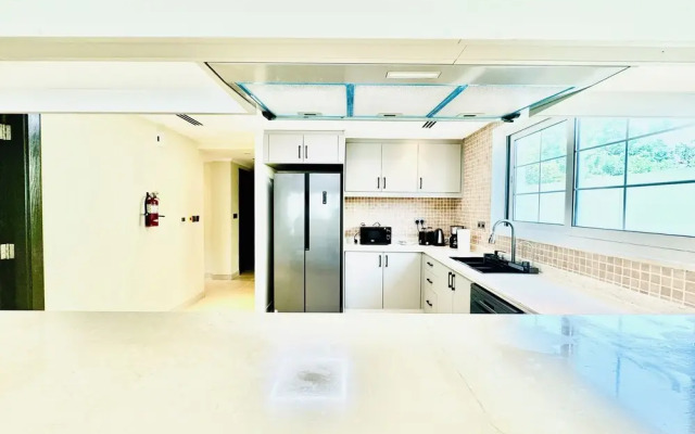 Venduras - 3BR Villa in Jumeirah Park