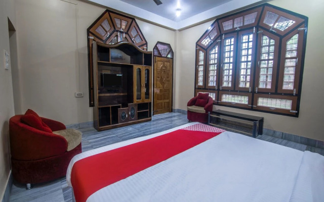 OYO 12808 Victoria Villa