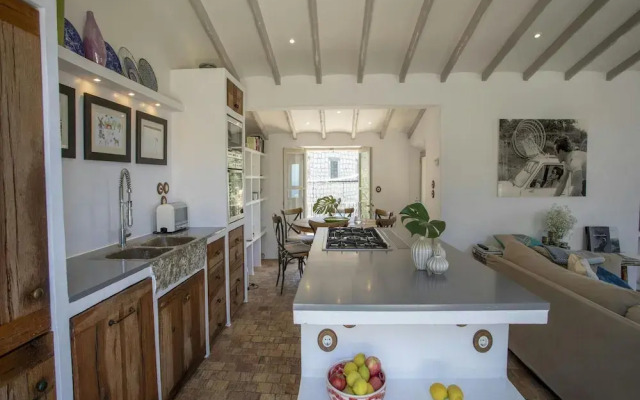 Stylish Holiday Home With Deia Views