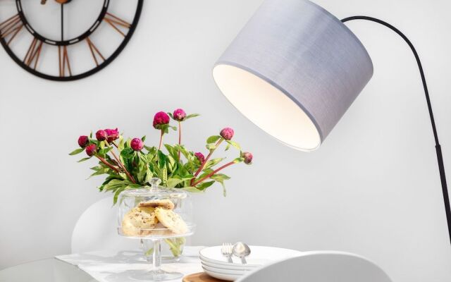 One Commercial Street Apartments