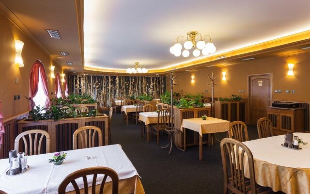 Hotel u Crlíků