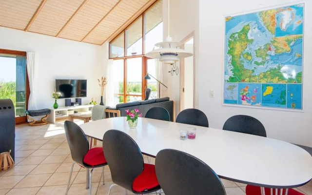 8 Person Holiday Home in Ulfborg-by Traum