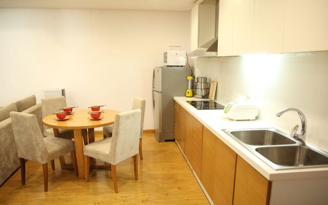 Dolphin Plaza Apartment