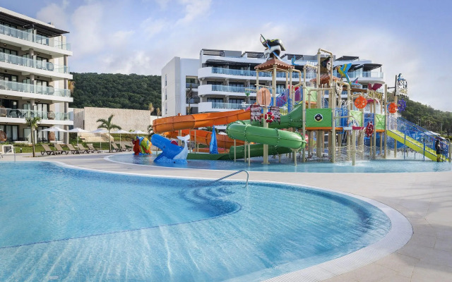 Ocean Coral Spring - All Inclusive
