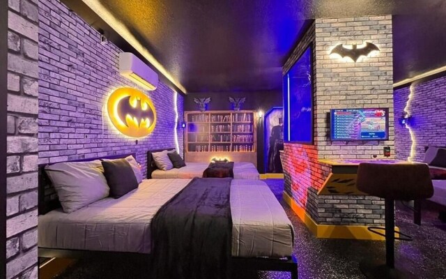 8 Bedrooms/ Champions Gate Home