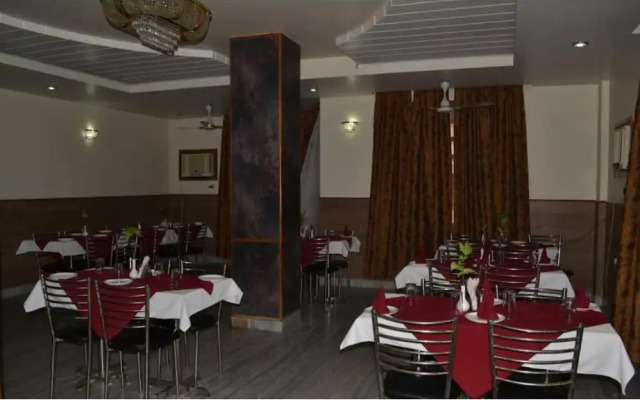 Vishal Hotel