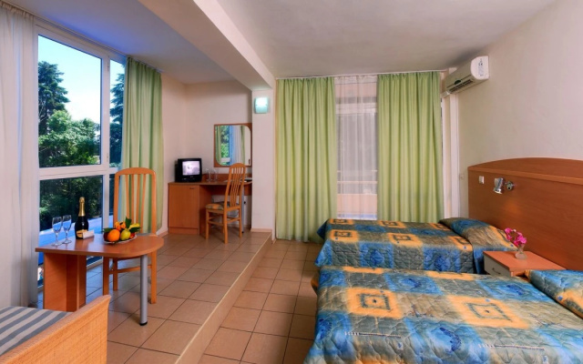 Gloria Hotel