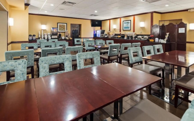 Spark by Hilton Lockport